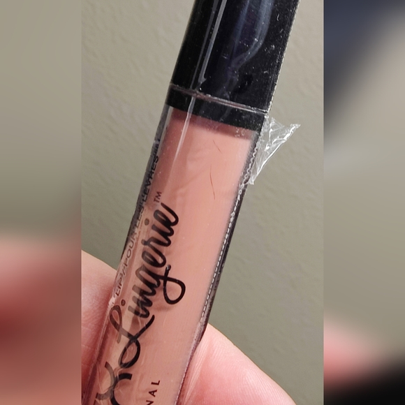 NYX Lingerie Liquid Lipstick - Picture 4 of 4